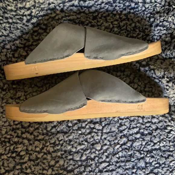 No.6 Suede Frida Flat Clog - Picture 4 of 16